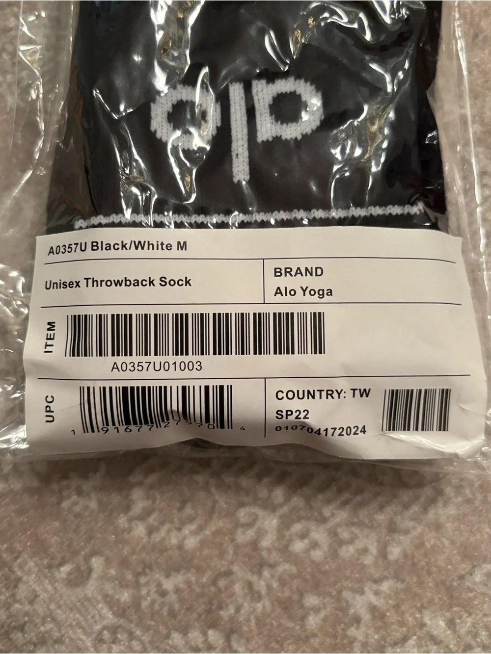 Brand New ALO Unisex Throwback Sock Classic Black White Stripes Comfy Cushioned